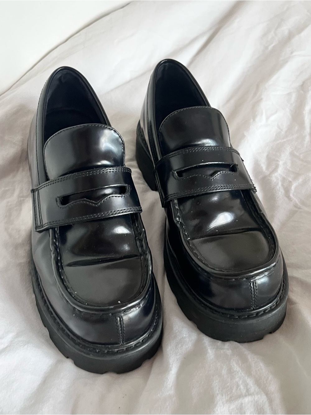 Vagabond Cosmo 2.0 Black Platform Leather Penny Loafers